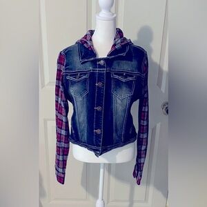 Cropped Wallflower hoodie denim jacket